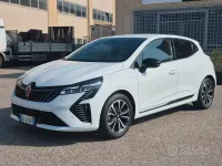 Usata Renault Clio V Techno 101 CV (74 kW) 2023 Bianco Berlina
