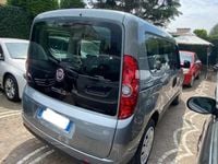 Usata Fiat Doblò Dynamic 121 CV (88 kW) 2013 Gray Monovolume