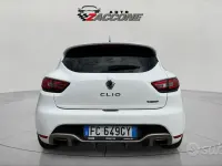 Usata Renault Clio IV Trophy 220 CV (161 kW) 2016 Bianco Berlina