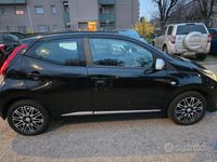 Usata Toyota Aygo X-clusiv 72 CV (52 kW) 2018 Nero Utilitaria