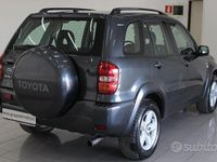 Usata Toyota RAV4 Sol 116 CV (85 kW) 2005 Grigio scuro SUV