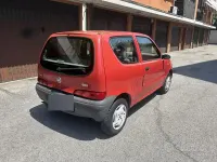 Usata Fiat 600 54 CV (39 kW) 2006 Rosso Utilitaria