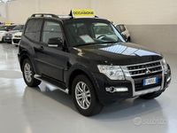 Usata Mitsubishi Pajero Instyle 190 CV (139 kW) 2017 Nero SUV