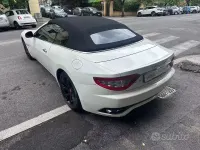 Usata Maserati GranCabrio 439 CV (322 kW) 2011 Bianco metallizzato Cabrio