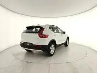 Nuova Volvo XC40 163 CV (119 kW) 2026 Bianco ghiacciaio SUV