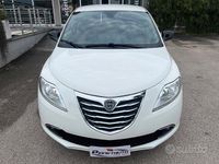 Usata Lancia Ypsilon Gold 95 CV (69 kW) 2013 Bianco Utilitaria