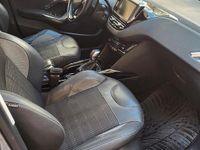 Usata Peugeot 2008 100 CV (73 kW) 2017 SUV