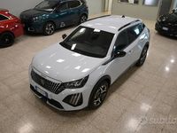 Usata Peugeot 2008 Allure 101 CV (74 kW) 2025 Bianco SUV