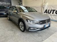 Usata VW Passat Alltrack 200 CV (147 kW) 2021 Grigio Station wagon