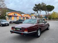 Usata Jaguar XJ6 285 CV (209 kW) 1982 Rosso Berlina