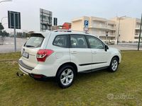 Usata Subaru Forester 150 CV (110 kW) 2015 Bianco SUV