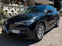 Usata Alfa Romeo Stelvio 160 CV (117 kW) 2021 Nero SUV