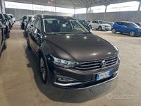 Usata VW Passat Alltrack 200 CV (147 kW) 2023 Manganese grey Station wagon