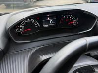 Usata Peugeot 208 101 CV (74 kW) 2021 Nero Utilitaria