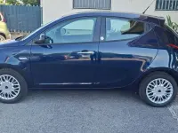 Usata Lancia Ypsilon Gold 69 CV (50 kW) 2016 Blu/azzurro Utilitaria
