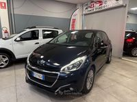 Usata Peugeot 208 Allure 82 CV (60 kW) 2017 Grigio Utilitaria