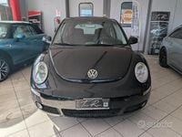Usata VW New Beetle 105 CV (77 kW) 2007 Nero Utilitaria