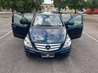 Usata Mercedes B200 140 CV (102 kW) 2006 Blu Monovolume