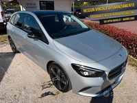 Usata Mercedes B200 Night 150 CV (110 kW) 2021 Argento Monovolume