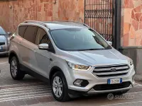 Usata Ford Kuga Business Edition 120 CV (88 kW) 2019 Grigio SUV