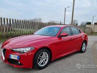 Usata Alfa Romeo Giulia Business Launch Edition 150 CV (110 kW) 2017 Rosso Berlina