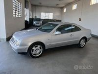 Usata Mercedes CLK200 Elegance 135 CV (99 kW) 1998 Grigio Coupé
