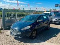 Usata Ford Fiesta 75 CV (55 kW) 2014 Bluazzurro Utilitaria
