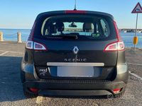 Usata Renault Scénic III Dynamique 110 CV (80 kW) 2011 Marrone Monovolume