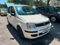 Usata Fiat Panda Active 54 CV (39 kW) 2008 Bianco Utilitaria