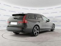 Nuova Volvo V60 Core 197 CV (144 kW) 2025 Grigio scuro Station wagon