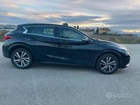 Usata Infiniti Q30 109 CV (80 kW) 2018 Nero Utilitaria
