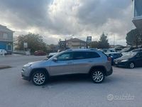 Usata Jeep Cherokee Limited 170 CV (125 kW) 2014 Grigio SUV