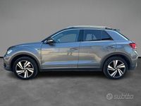 Usata VW T-Roc R-line 150 CV (110 kW) 2023 Grigio SUV