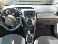 Usata Toyota Aygo X-cite 69 CV (50 kW) 2017 Bianco Utilitaria