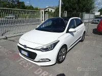 Usata Hyundai i20 GO! 75 CV (55 kW) 2016 Bianco Berlina