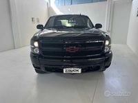 Usata Chevrolet Silverado 315 CV (231 kW) 2008 Nero metallizzato Pick-up