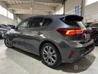 Usata Ford Focus ST-Line 120 CV (88 kW) 2022 Grigio scuro Berlina