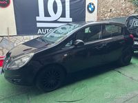 Usata Opel Corsa 86 CV (63 kW) 2011 Nero Berlina