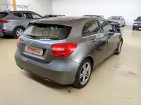 Usata Mercedes A180 109 CV (80 kW) 2014 Grigio Berlina
