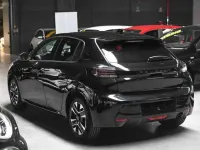 Usata Peugeot 208 Allure 101 CV (74 kW) 2025 Blu Utilitaria