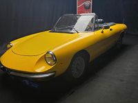 Begagnad Alfa Romeo Spider Veloce 131 HK (96 kW) 1982 Gul Cab