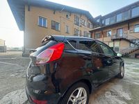 Usata Ford Fiesta Titanium 75 CV (55 kW) 2013 Blu Utilitaria