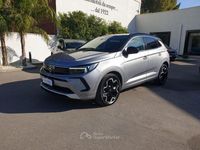 Begagnad Opel Grandland X Ultimate 131 HK (96 kW) 2024 Grå SUV