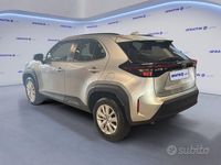 Usata Toyota Yaris Cross Active 92 CV (67 kW) 2025 Grigio SUV