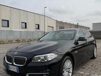 Usata BMW 530 Luxury Line 258 CV (189 kW) 2014 Nero Station wagon