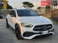 Usata Mercedes GLA200 AMG 150 CV (110 kW) 2022 White concrete minecraft SUV