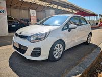 Usata Kia Rio 84 CV (61 kW) 2016 Bianco Utilitaria
