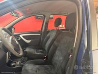 Begagnad Dacia Sandero Lauréate 87 HK (63 kW) 2009 Blå Sedan