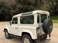 Usata Land Rover Defender 122 CV (89 kW) 2002 Bianco Station wagon