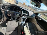 Usata Volvo V40 115 CV (84 kW) 2014 Bianco Station wagon